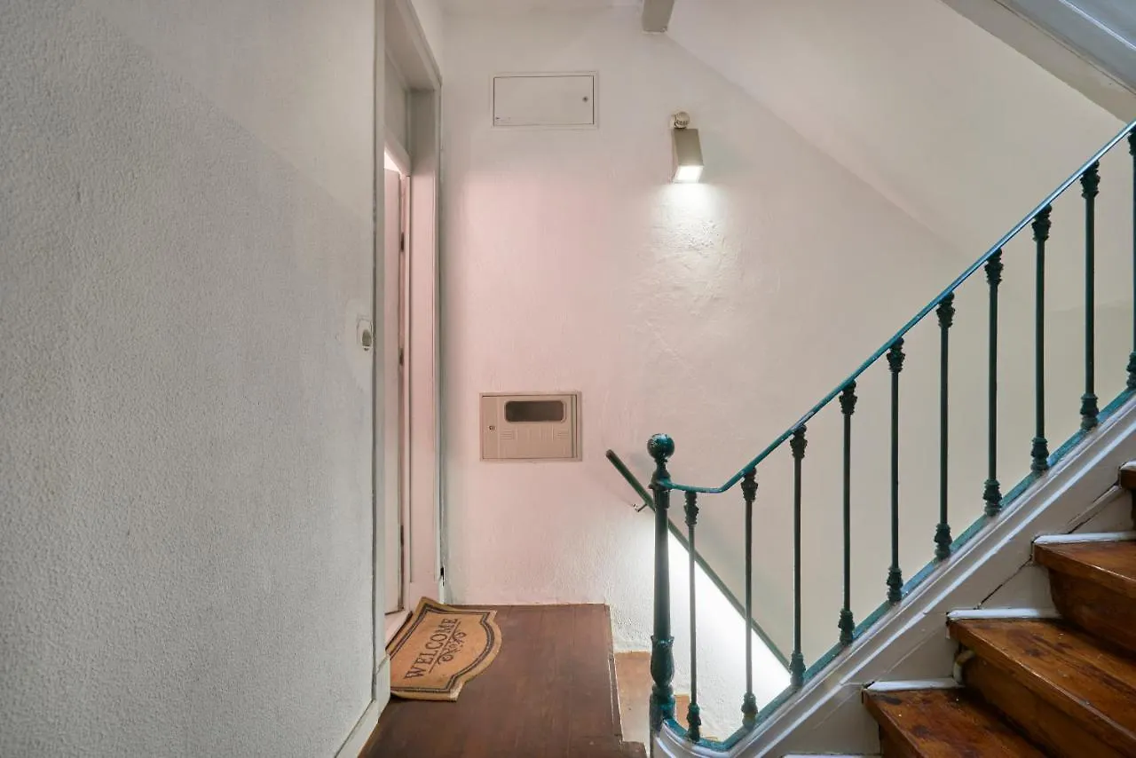 Lisboa Nova Central - Bica 2E Apartman